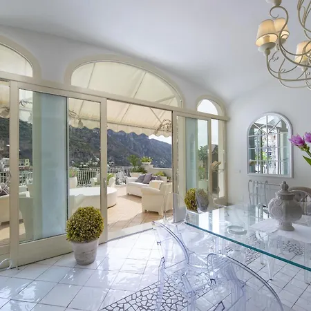 - Elio ヴィラ ポジターノ