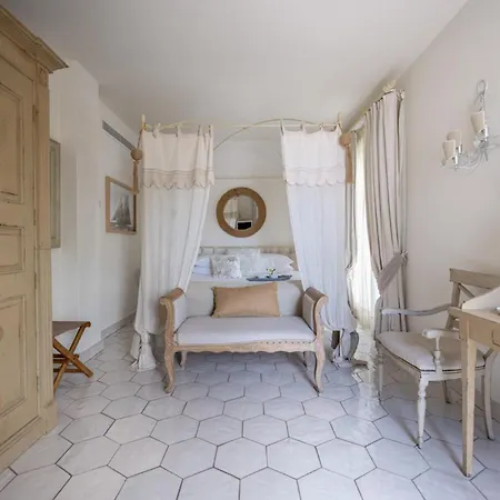 Villa - Elio