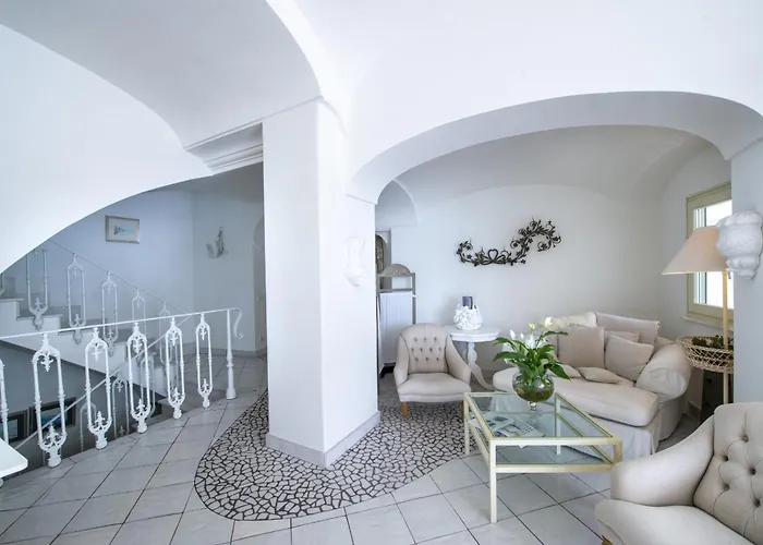 - Elio * ポジターノ