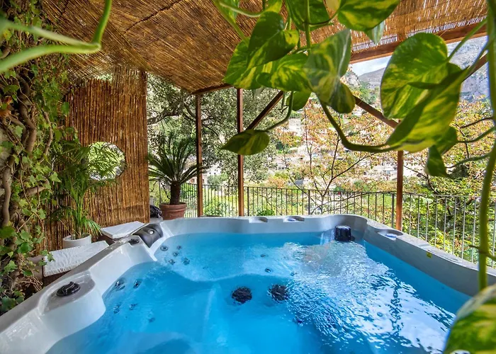 - Elio Вілла Позітано